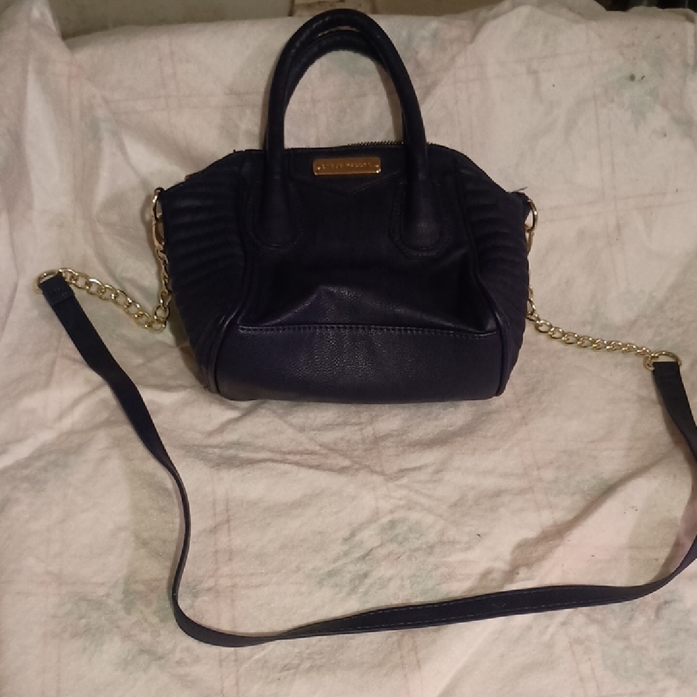 Steve Madden Small Crossbody, Blue Leather With Gold Chains On Strap.